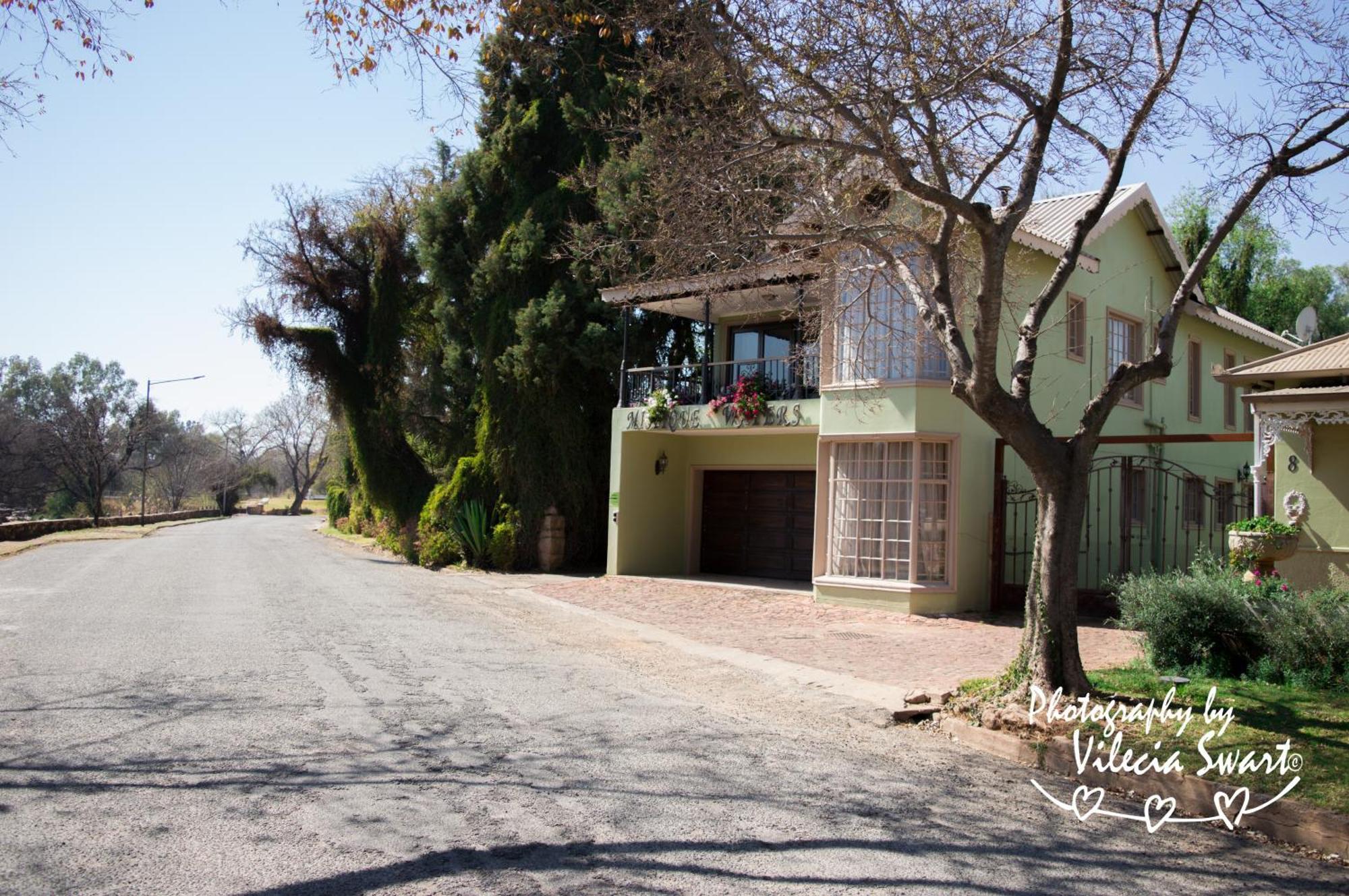 פריס Mistique Waters Guesthouse מראה חיצוני תמונה