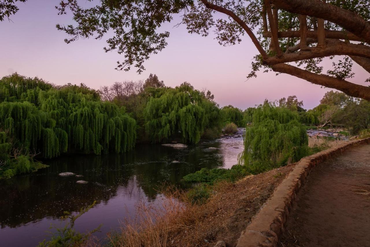 פריס Mistique Waters Guesthouse מראה חיצוני תמונה
